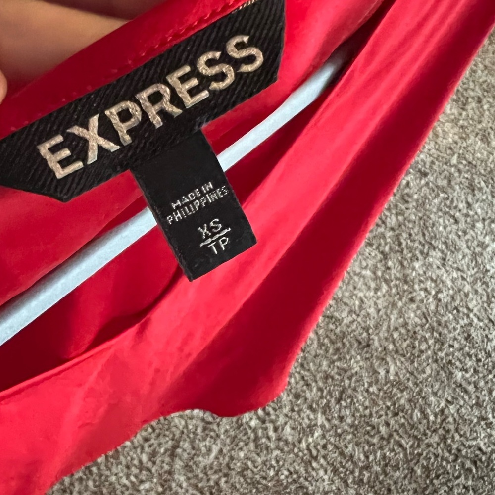 Red Express Blouse - Picture 3 of 3